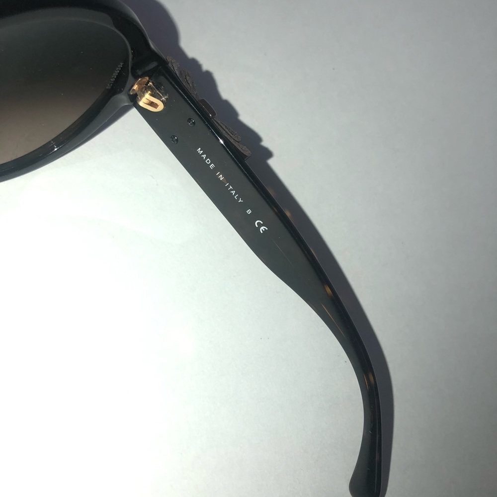 Chanel Ribbon Brown Tortoise Women’s Sunglasses - Picture 3 of 5